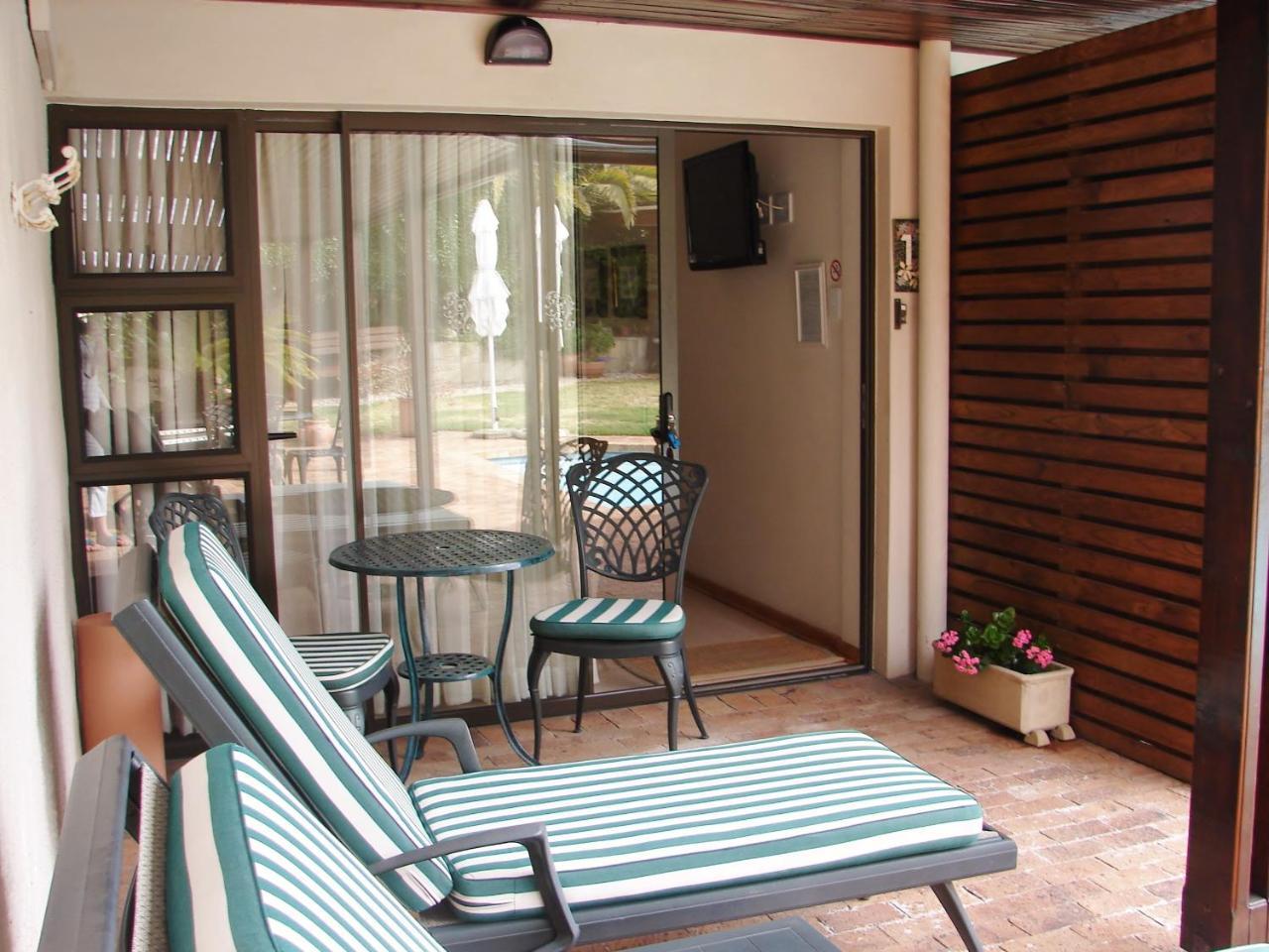 Bed and Breakfast Majorca House Somerset West Exteriér fotografie